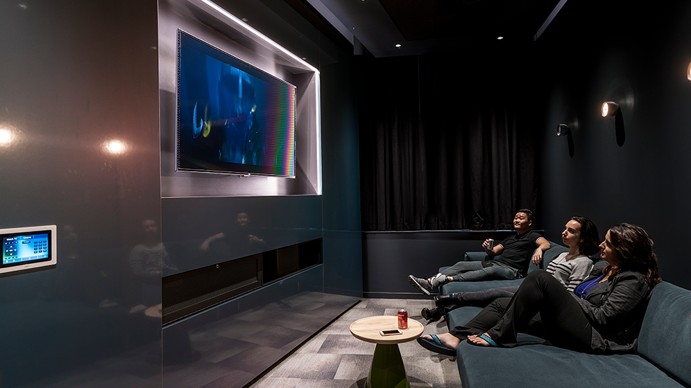 Verde cinema room